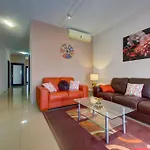 3br - Sea View Balcony In * 圣保罗湾城