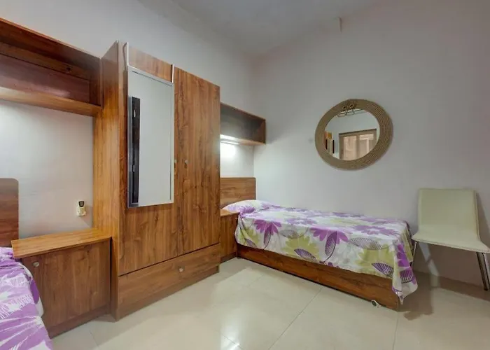 Steps From The Sea - Side Seaview - Sleep 5 Appartement *