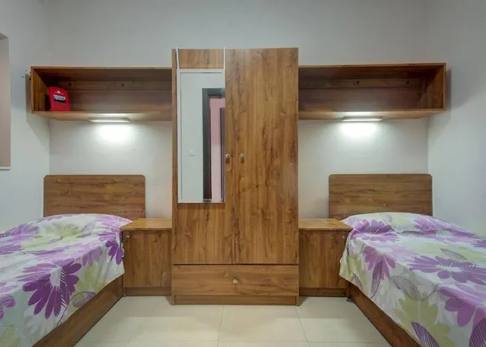 Steps From The Sea - Side Seaview - Sleep 5 St. Paul's Bay