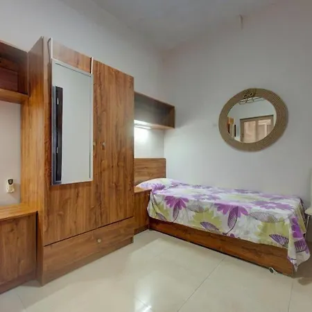 Steps From The Sea - Side Seaview - Sleep 5 Appartement *