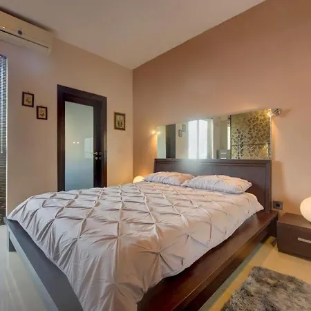 Steps From The Sea - Side Seaview - Sleep 5 Apartament St Paul's Bay